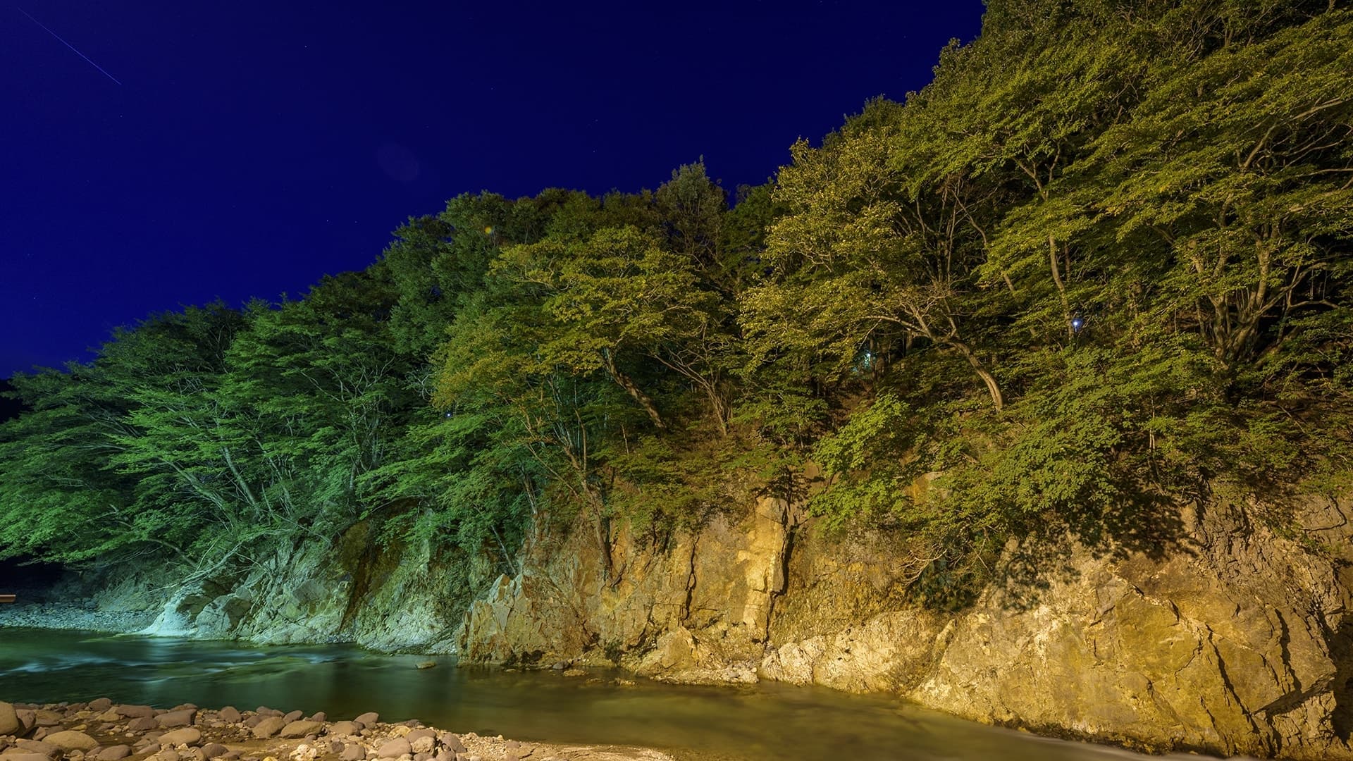 割烹旅館 湯の花荘 — 栃木県那須塩原市塩原温泉 · 箒川渓谷沿い全12室、100%源泉掛け流しの料理宿