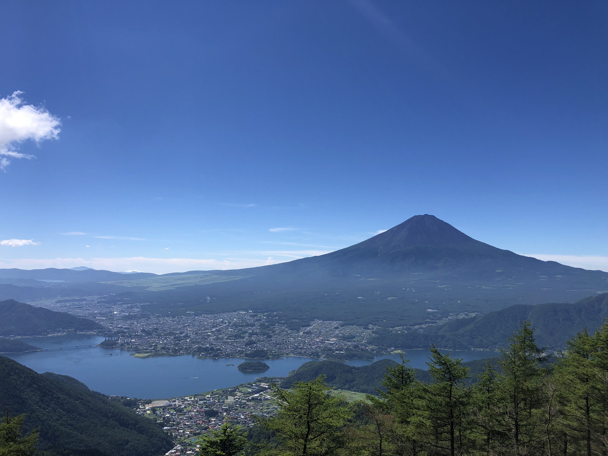 石和常磐ホテル — 笛吹市石和温泉 · 京風数寄屋造りと甲州牛料理の温泉旅館