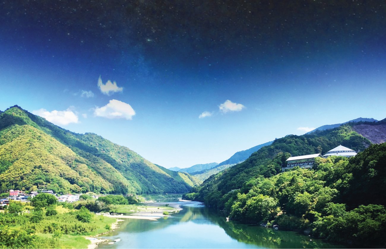 ホテル星羅四万十 — 高知・四万十市西土佐 · 四万十川中流の山と川を望む14室
