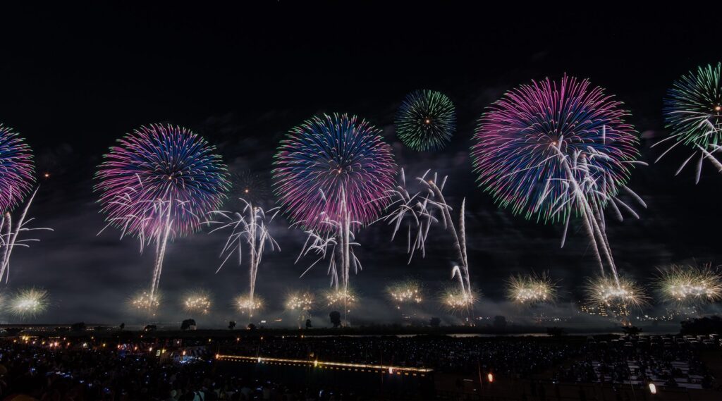 2026年8月2-3日 長岡まつり大花火大会を泊まりで観る — 長岡駅前×宮内・郊外の宿 6選｜信濃川観覧Map付き