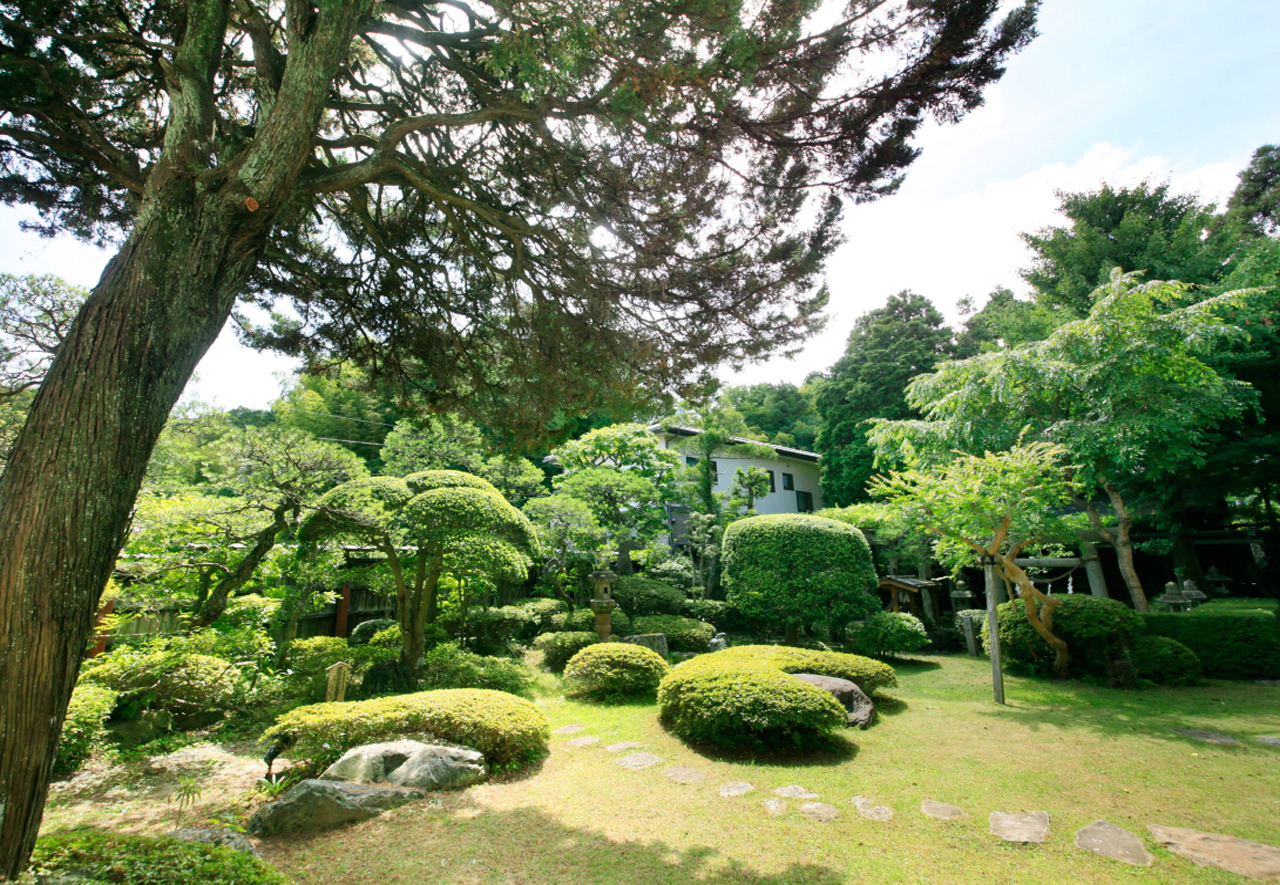 松柏館 — いわき湯本温泉 · 江戸期の本陣を起源とする日本庭園を備えた純和風老舗旅館