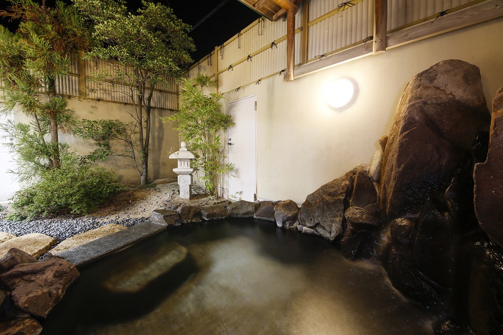 赤穂パークホテル — 赤穂・御崎 · 強塩泉の露天風呂「さつき乃湯」を備えた瀬戸内の温泉ホテル