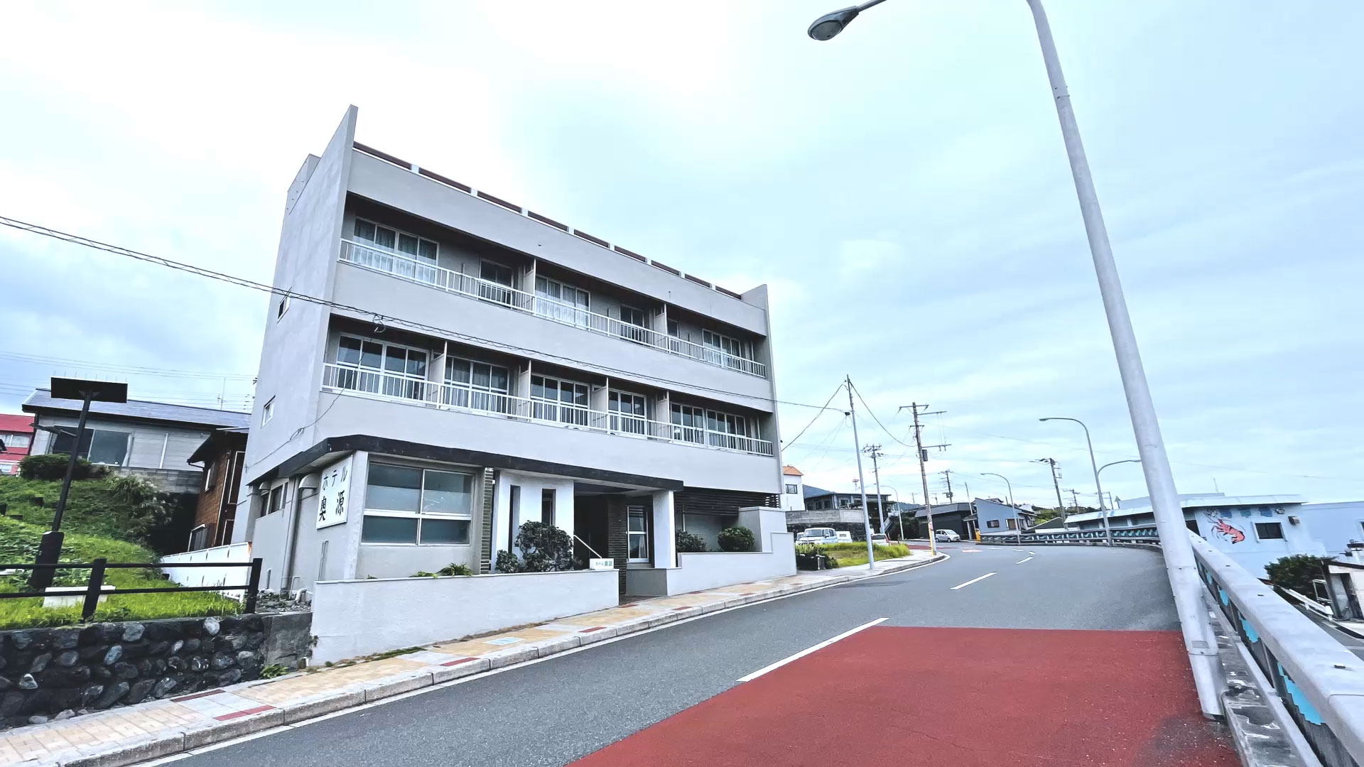 ホテル奥源 — 大島・元町 · 元町港から徒歩3分の小規模ホテル