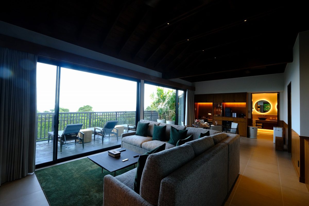 sankara hotel & spa 屋久島 — 鹿児島・屋久島町麦生 · 世界自然遺産の島、海を望む高台に立つスパリゾート