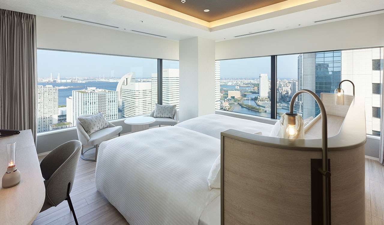 三井ガーデンホテル横浜みなとみらいプレミア — 横浜市西区みなとみらい3丁目 · 全客室21階以上、横浜港を望む客室
