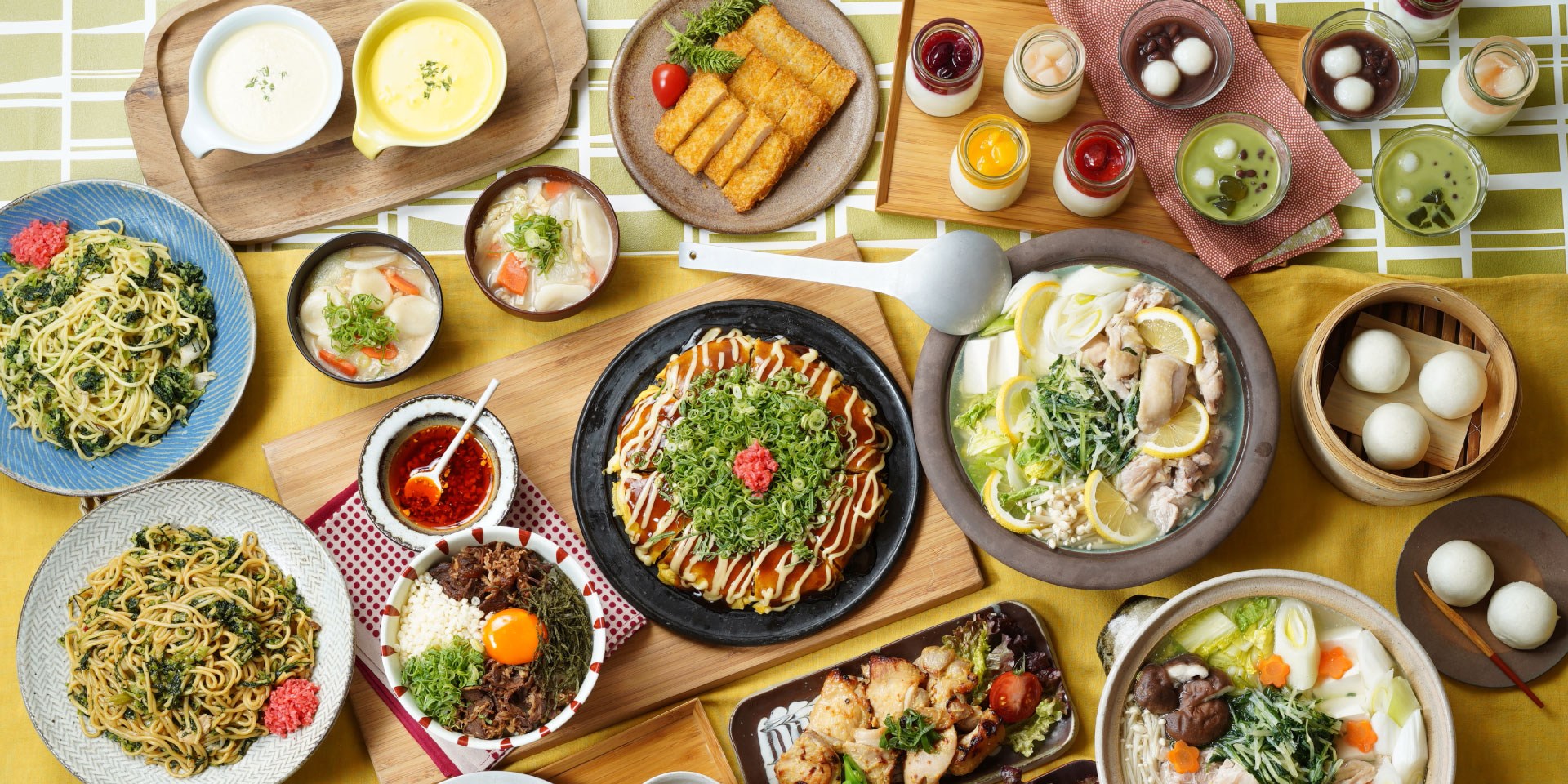 ベッセルホテル東広島 — 東広島市三永 · 朝食ビュッフェに並ぶお好み焼き・そばめし・鍋物など広島の郷土料理
