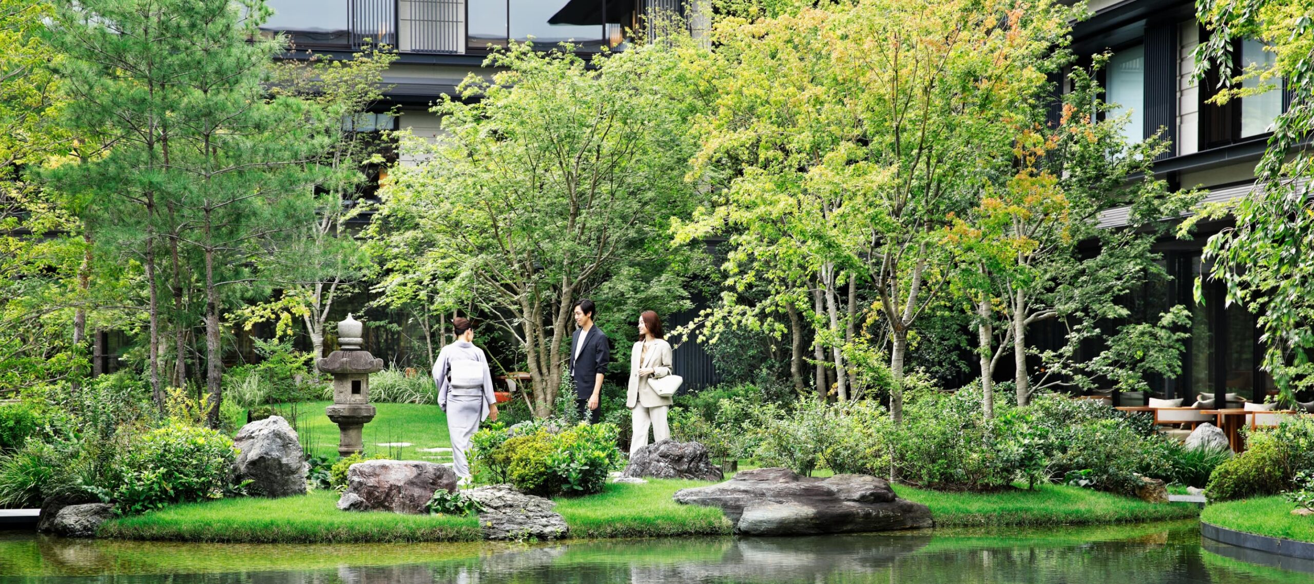 HOTEL THE MITSUI KYOTO — 京都市中京区 · 新緑の回遊式中庭