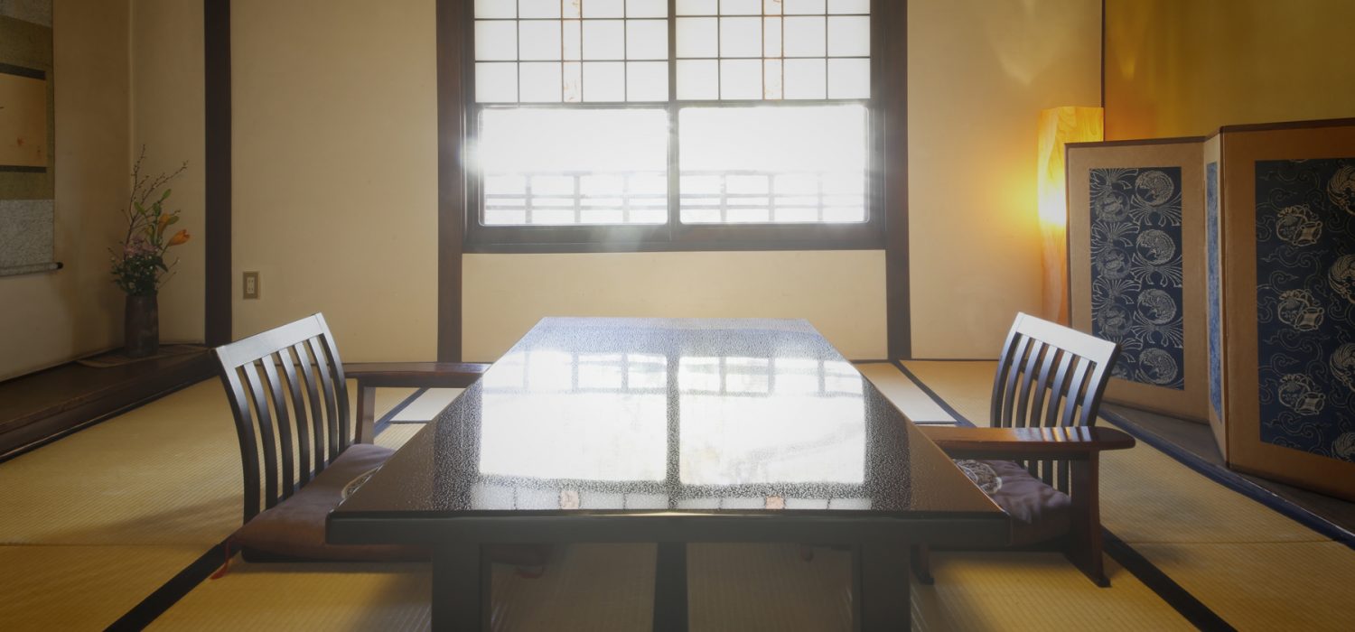 吉井旅館 — 倉敷市本町・伝統的建造物群保存地区 · 江戸後期の住宅を生かした割烹旅館の和室