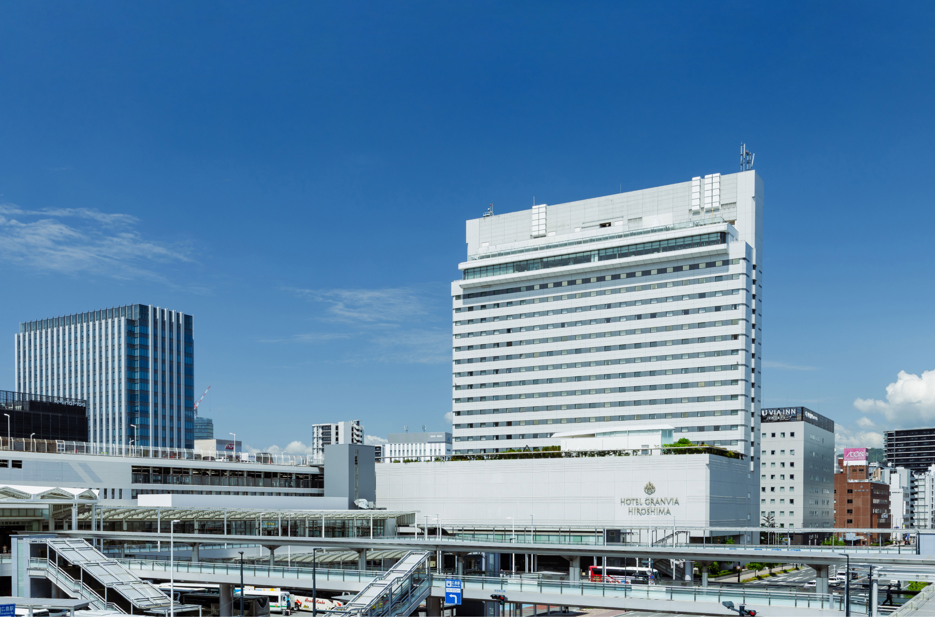 ホテルグランヴィア広島 — 広島市南区松原町 · JR広島駅新幹線口に直結する高層の外観