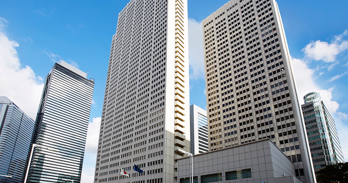 京王プラザホテル — 東京・西新宿 · 1971年に日本初の超高層ホテルとして開業した本館と南館の外観